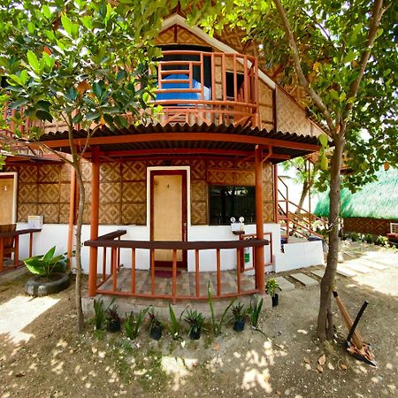 Moalboal Panagsama Beach Topbudz Hostel Dış mekan fotoğraf