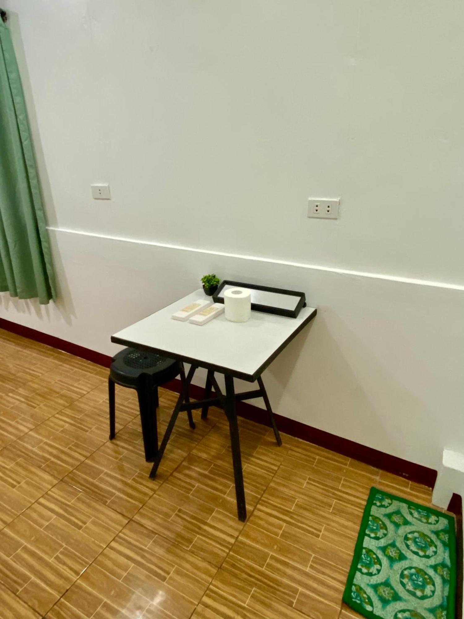 Moalboal Panagsama Beach Topbudz Hostel Dış mekan fotoğraf