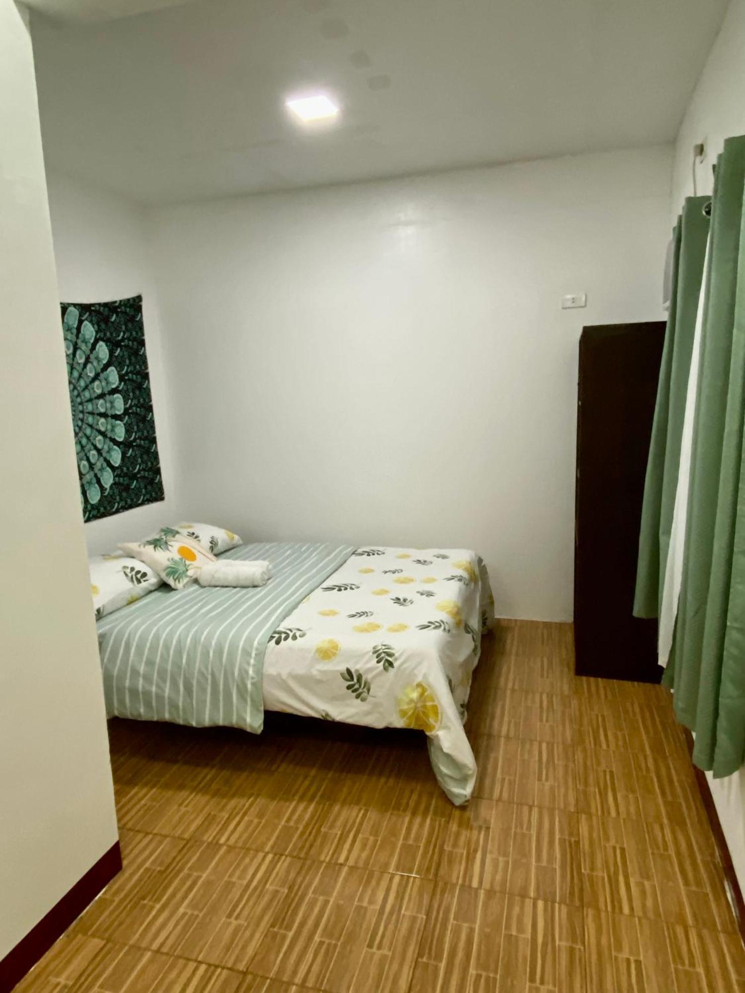 Moalboal Panagsama Beach Topbudz Hostel Dış mekan fotoğraf