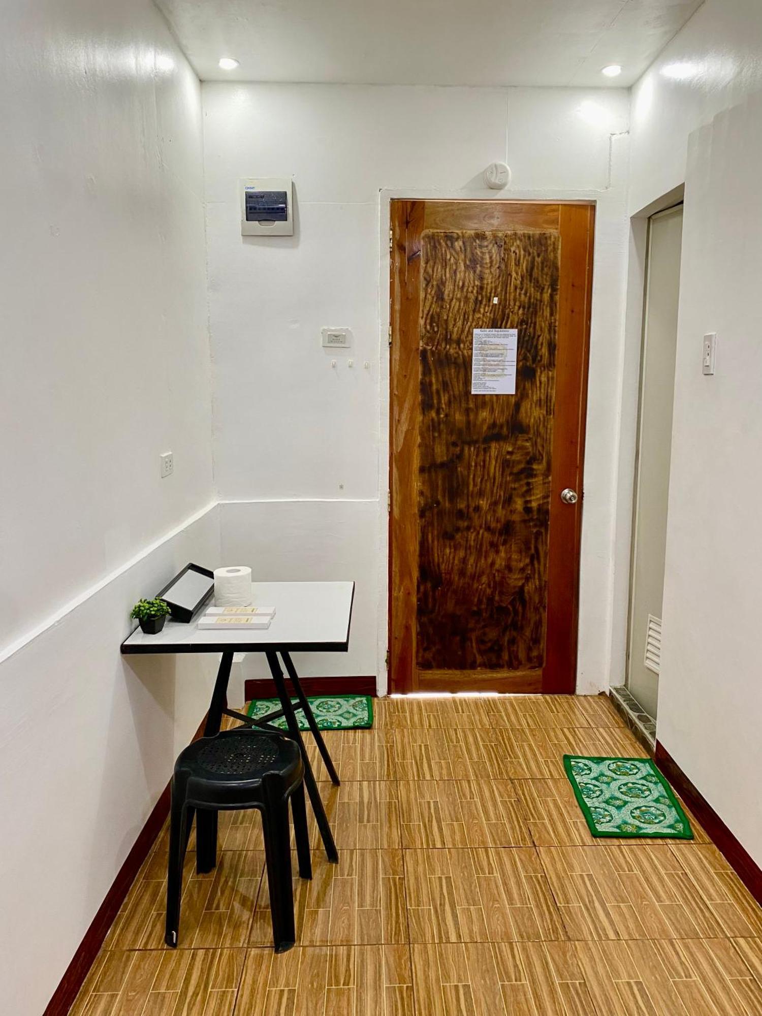 Moalboal Panagsama Beach Topbudz Hostel Dış mekan fotoğraf